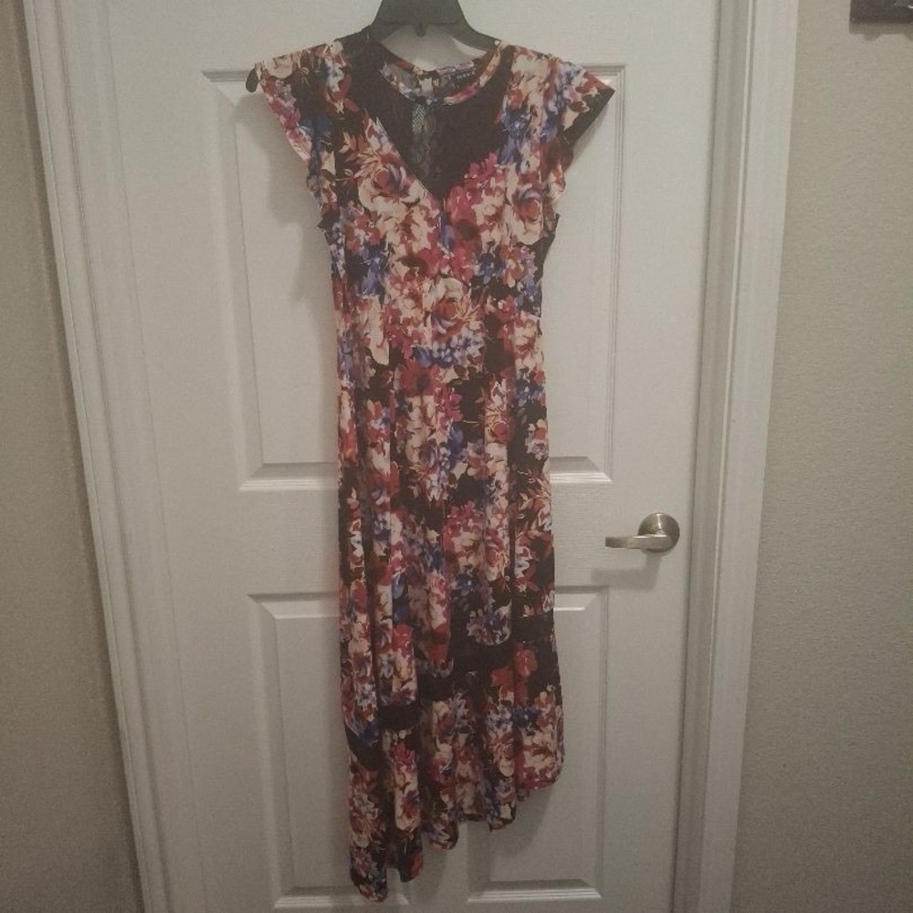 TORRID Sz 00 / US 10 Multi-color Floral Black V-Neck Lace‎ Flowy Boho Midi Dress